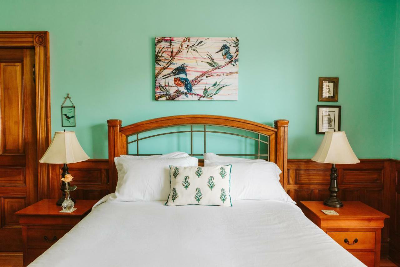 Alicion Bed & Breakfast Lunenburg Exterior photo